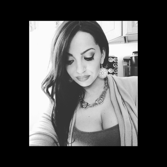 Hey ladies! Enjoy & PLEASE Reasonable Offers only. - Picture 2 of 5